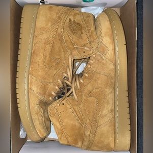 Nike Air Jordan 1 Retro High Wheat size 9 excellent condition